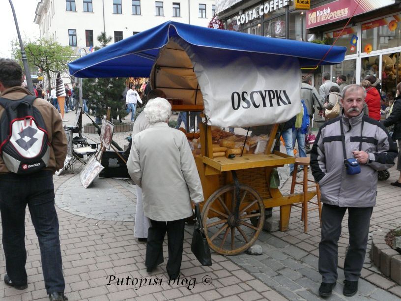 jaroslav objasnjava nesto o Perunu Jaroslav objasnjava nesto o Perunu