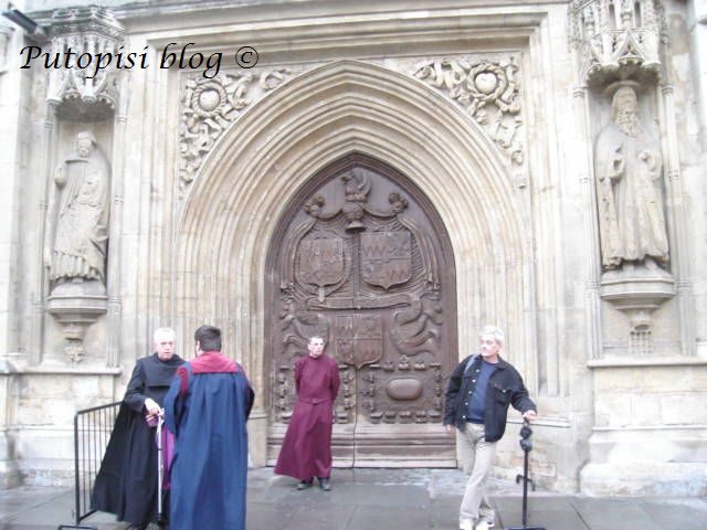 portal Katedrale Portal Katedrale