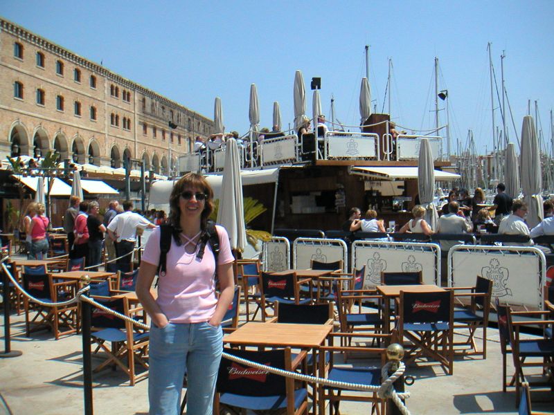 MINOLTA DIGITAL CAMERA Brod restoran u marini