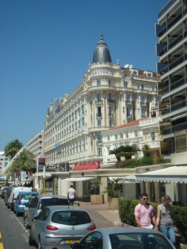 Hotel Carlton sa kupolama