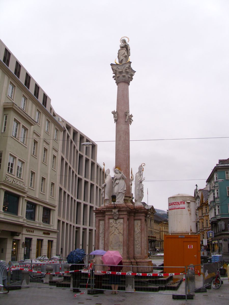 Kip sv. Ane na Maria Theresien str.