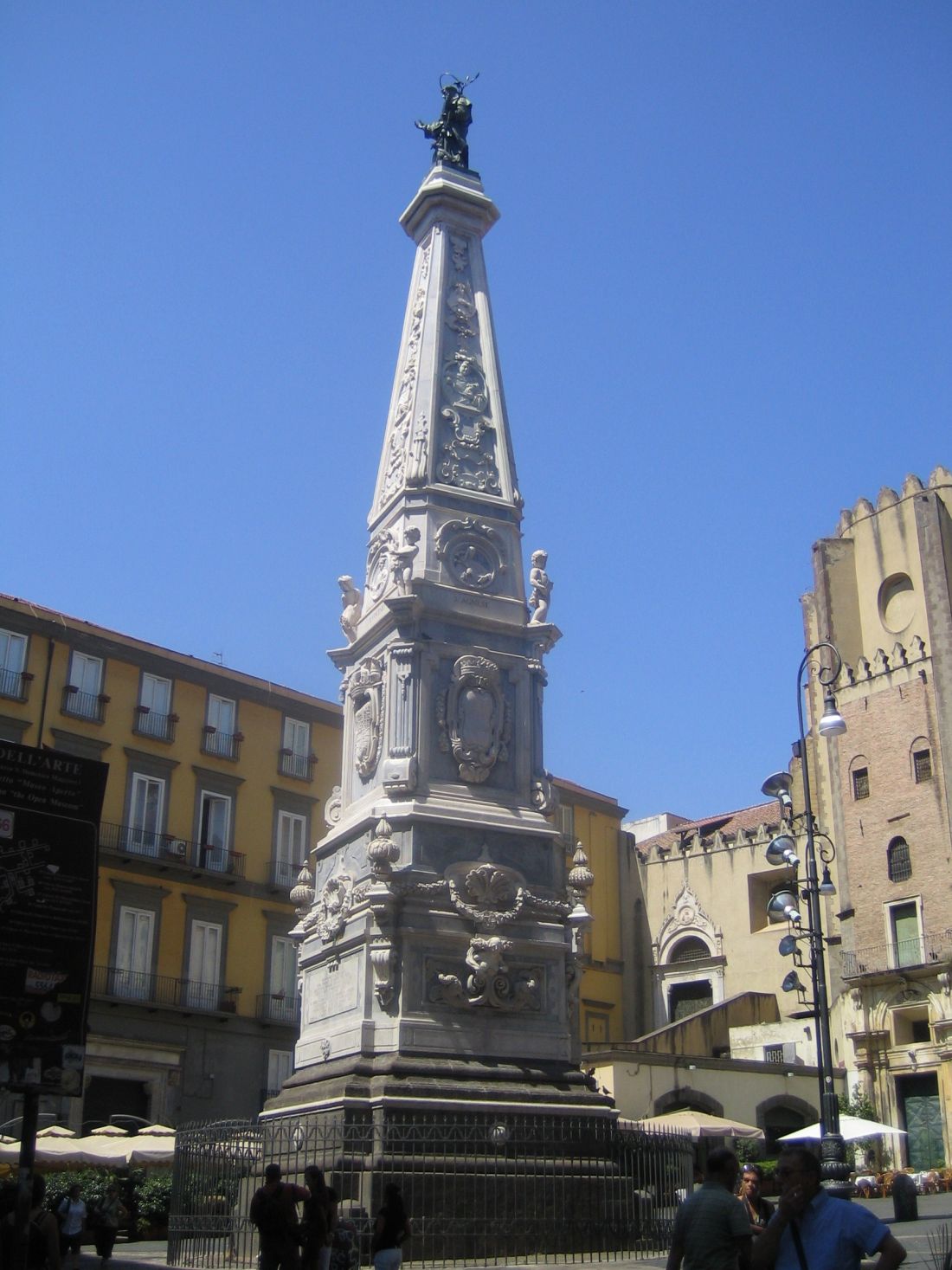 PIAZZA DEL GESU GUGLIA DELL'IMMACOLATA