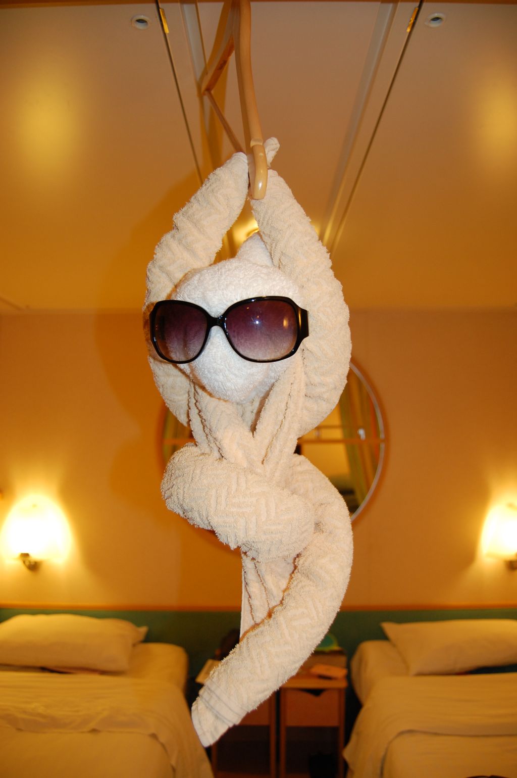 AOS-TowelMonkey AOS-TowelMonkey