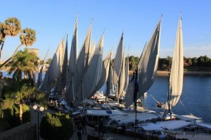 Felucca - tradicionalni nilski drveni brod